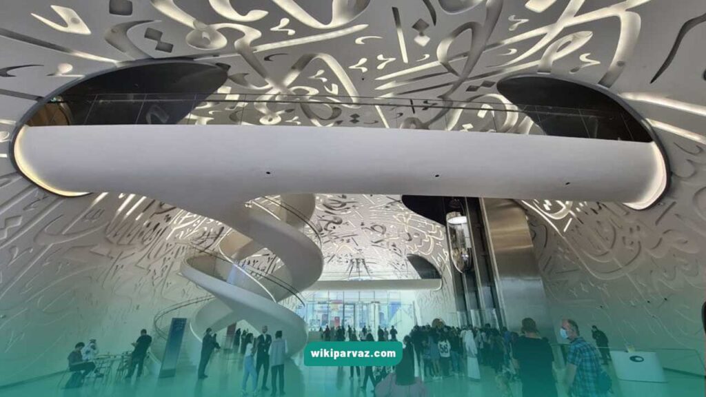 داخل طبقه همکف موزه آینده دبی