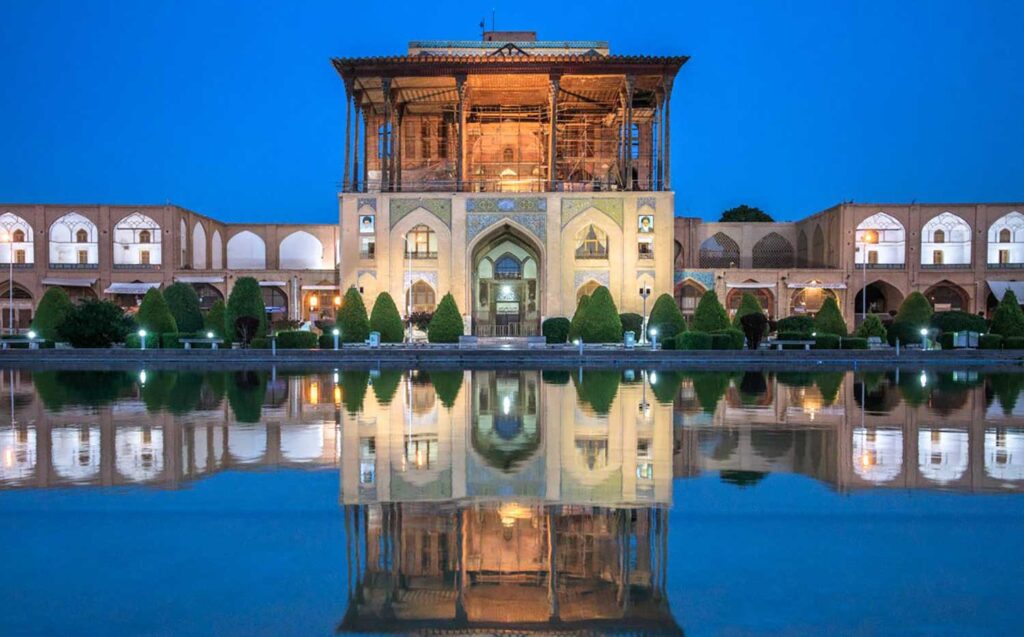 کاخ عالی قاپو