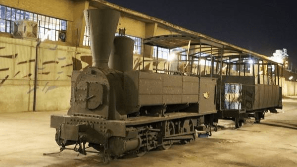 تصویر ماشین دودی قدیمی